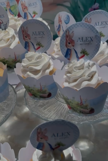 Envolturas y toppers para cupcakes · Ejemplo de uso